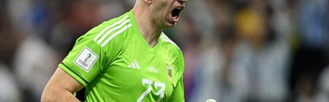 皇冠体育-阿根廷门将大马丁：首战输球后，我去找了心理医生