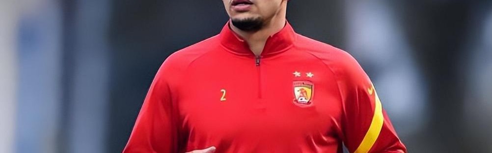 皇冠网址-意外！球迷越不看好他俩踢申花主力，斯卢茨基越要坚持让两人首发