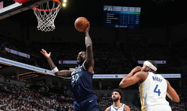 皇冠体育平台-比唐斯更便宜还更硬！兰德尔化身冲冠利器扎心勇士